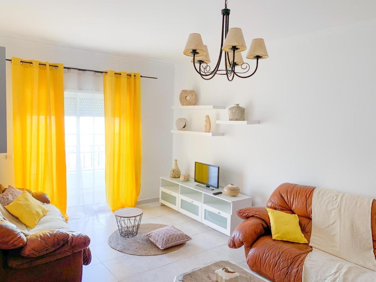 Apartamento T2 Carvoeiro-Lagoa Precos Acessiveis Apartment Екстериор снимка