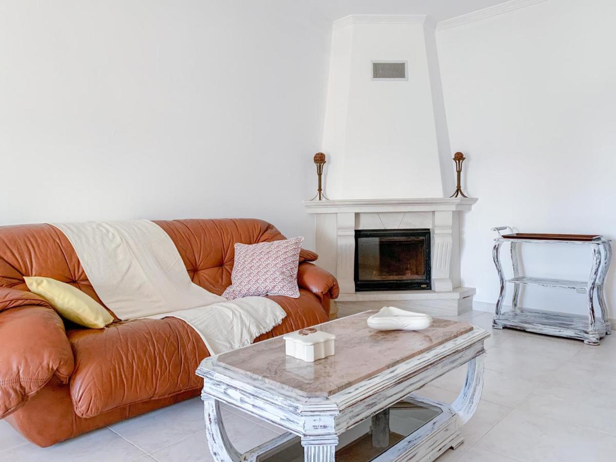 Apartamento T2 Carvoeiro-Lagoa Precos Acessiveis Apartment Екстериор снимка
